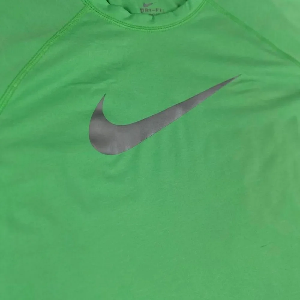 Nike Men's Green T-shirt